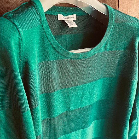 Bright Green Sweater with textured stripes in 💯 cotton with roll-up sleeves - Picture 6 of 9